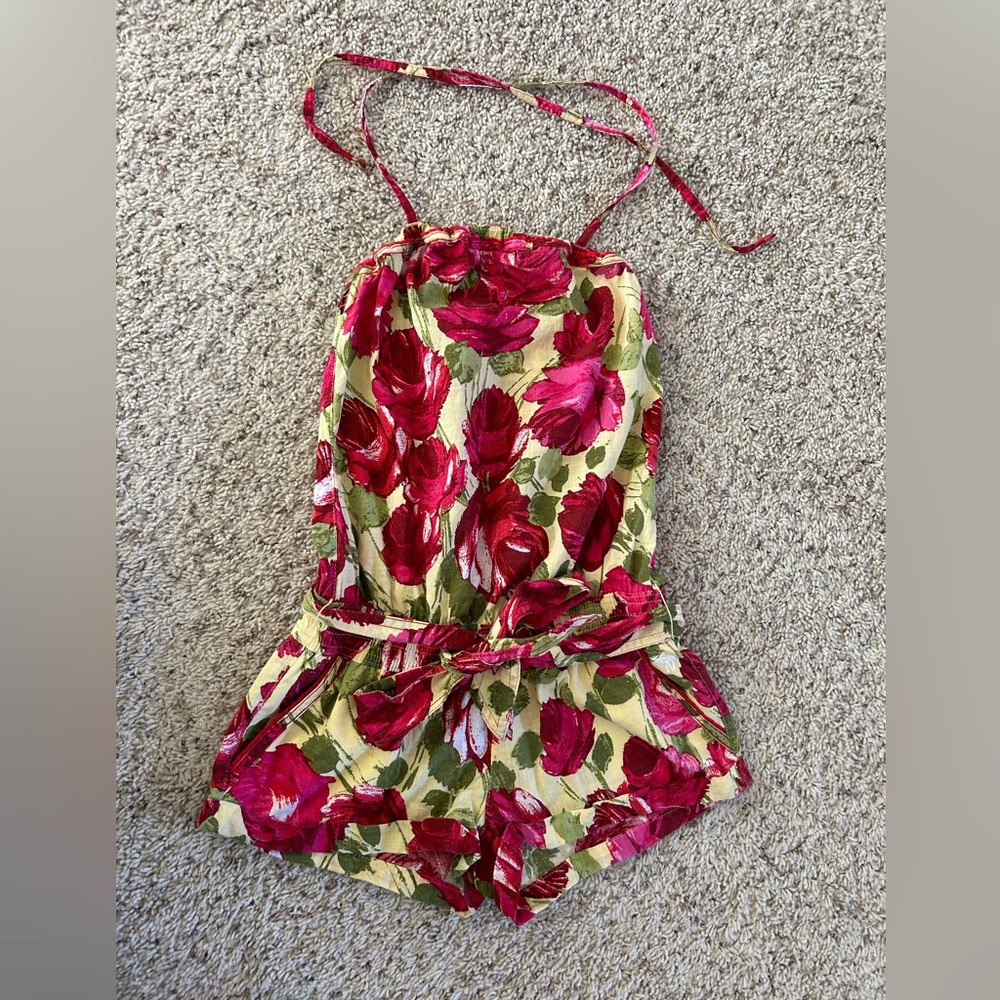 Abercrombie & Fitch - Strapless Shorts Romper- Rose Pattern- Size: Small - EUC
